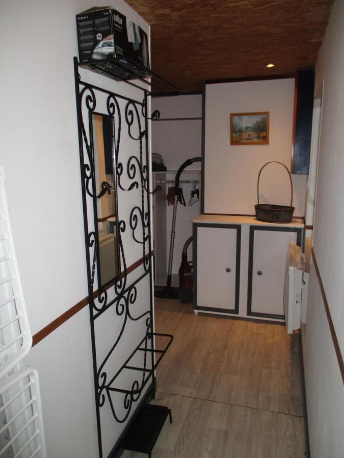 Vila Chez Bari Bourbon-lʼArchambault Exteriér fotografie